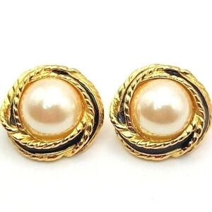 Vintage Richelieu Goldtone Faux Pearl Post Earrings Black‎ Enamel Accents Signed
